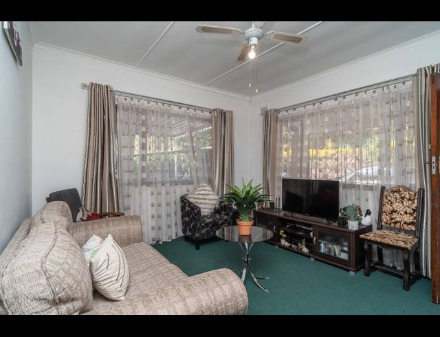 3 BEDROOM HOUSE SOLD IN RESERVOIR HILLS